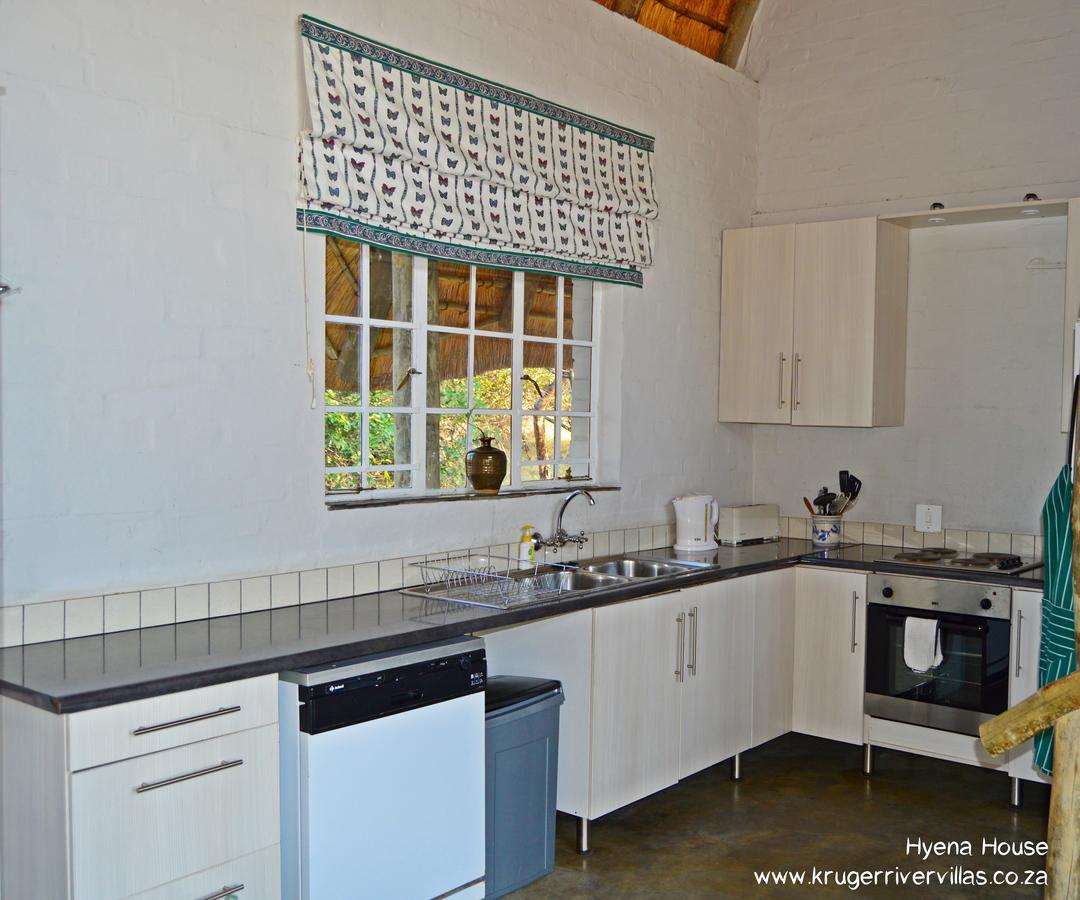 Kruger River Villas - Hyena House มาร์ลอทพาร์ค ภายนอก รูปภาพ